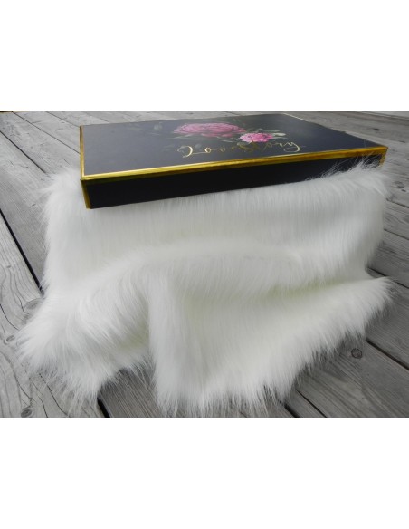 Kožešinový čtverec 48 × 48 cm – slonová kost ivory, umělá kožešina, vlas 50 mm