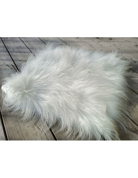 Kožešinový čtverec 48 × 48 cm – sněhově bílá dekorační umělá kožešina, vlas 90 mm
