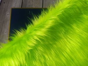 Kožešinový lem, neonově zelený, 45 mm vlas